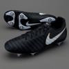 Nike 897760-002 TIEMPO RIO YUMUŞAK ÇİM ZEMİN FUTBOL KRAMPON AYAKKABI